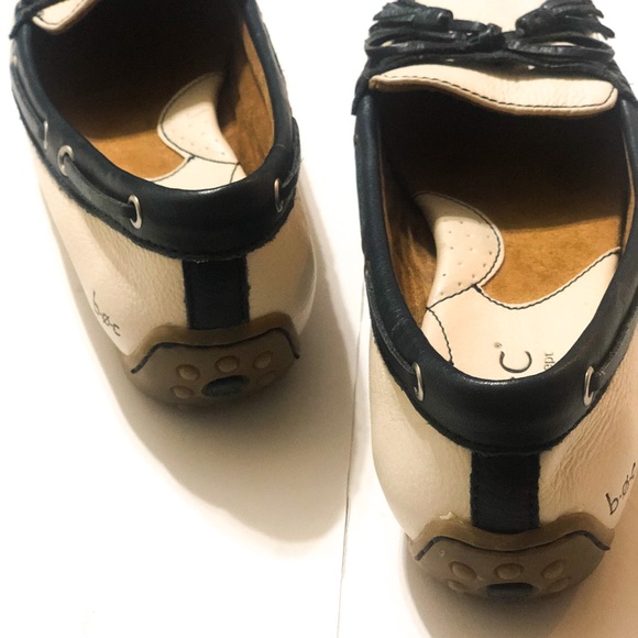 ⭐️LAST CHANCE⭐️ BornConcept Navy/White Loafer Sz7 - Picture 3 of 4